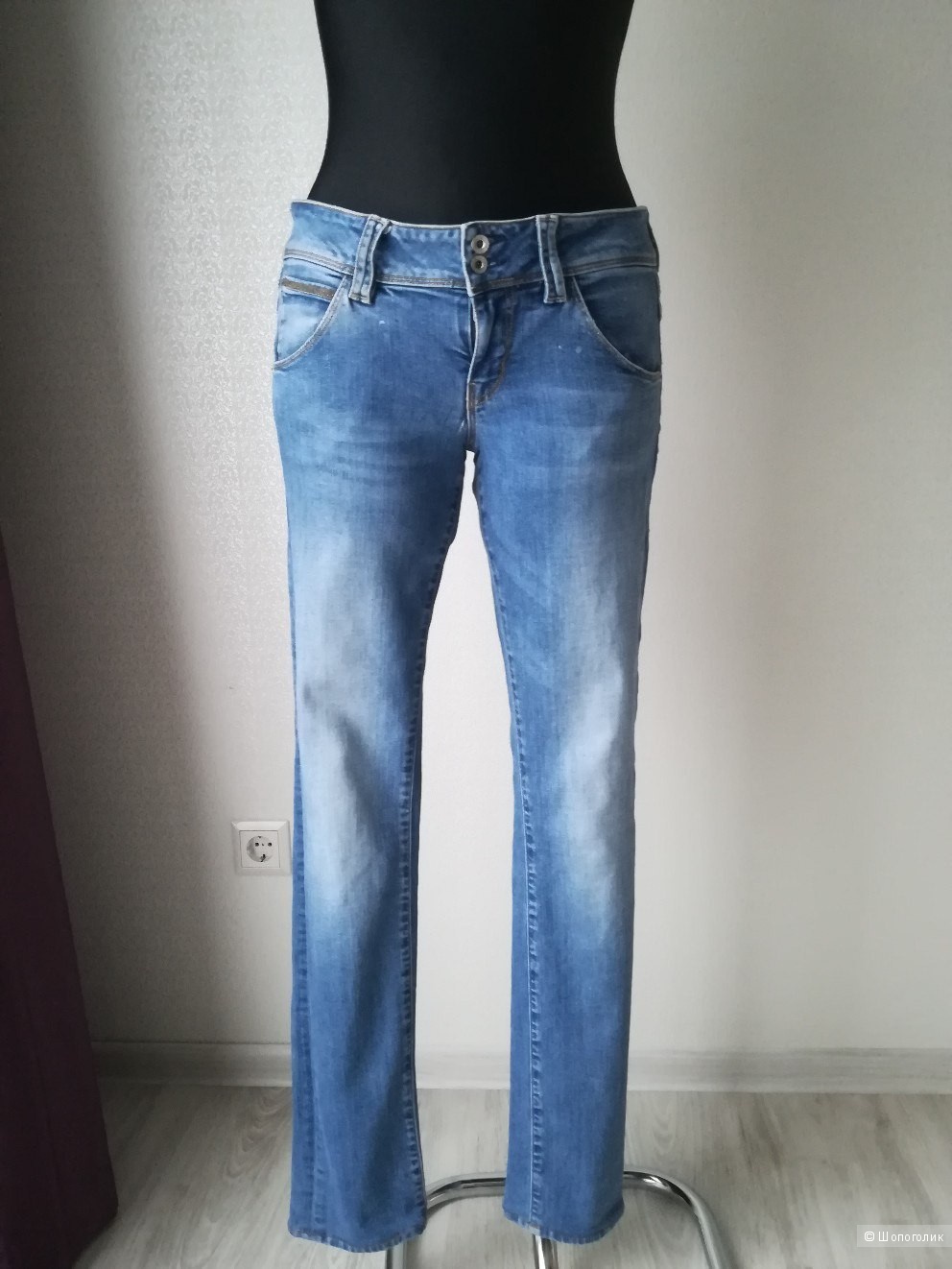 Джинсы Guess, размер 28