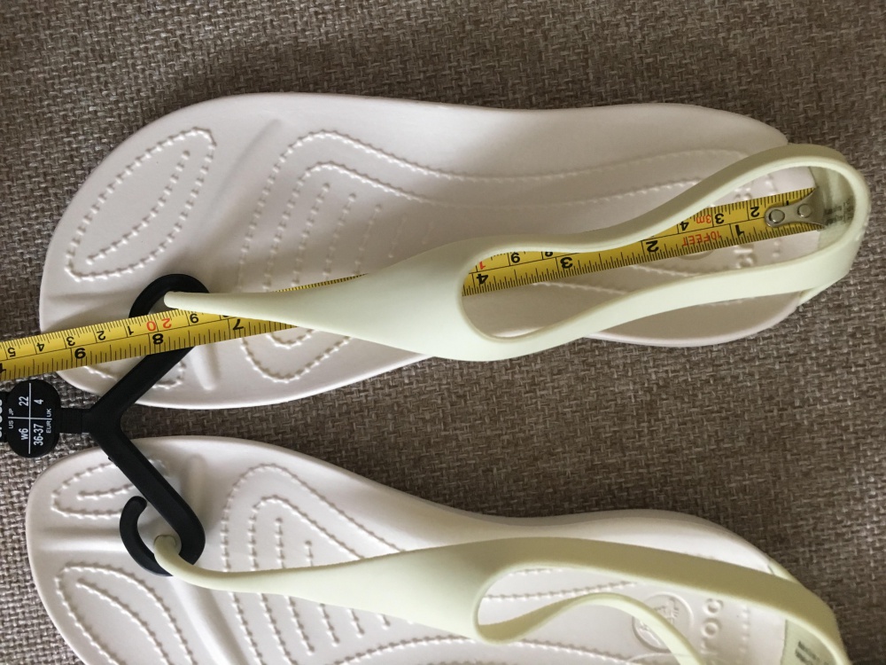 Сандалии Crocs Women's Sexi Flip, 6US