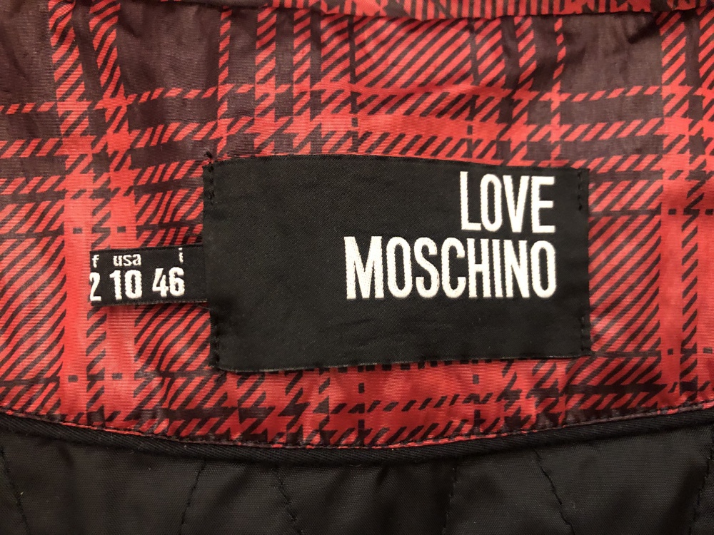 Плащ Love Moschino размер 48