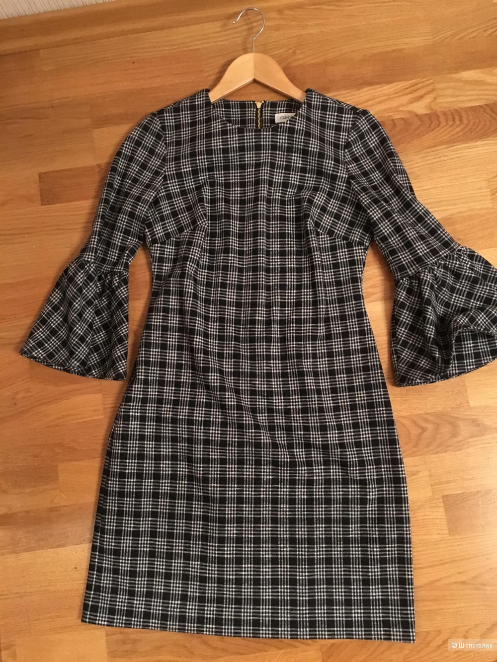 Платье Calvin klein S