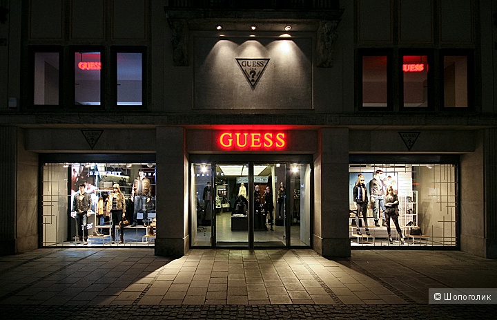 Солнцезащитные очки Guess