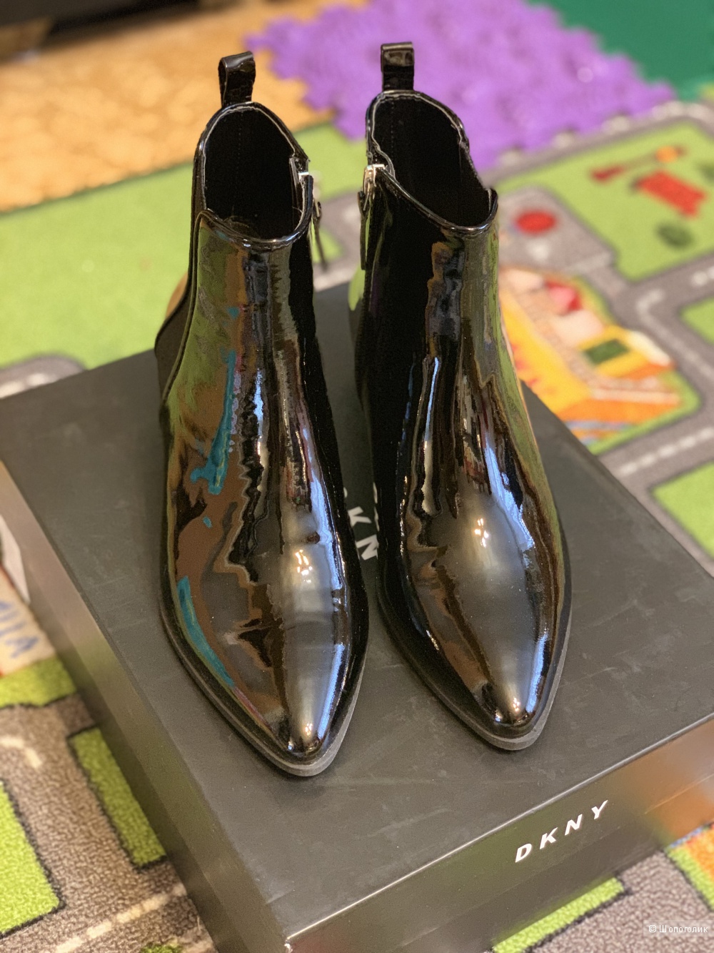 Новые ботинки DKNY р. 36