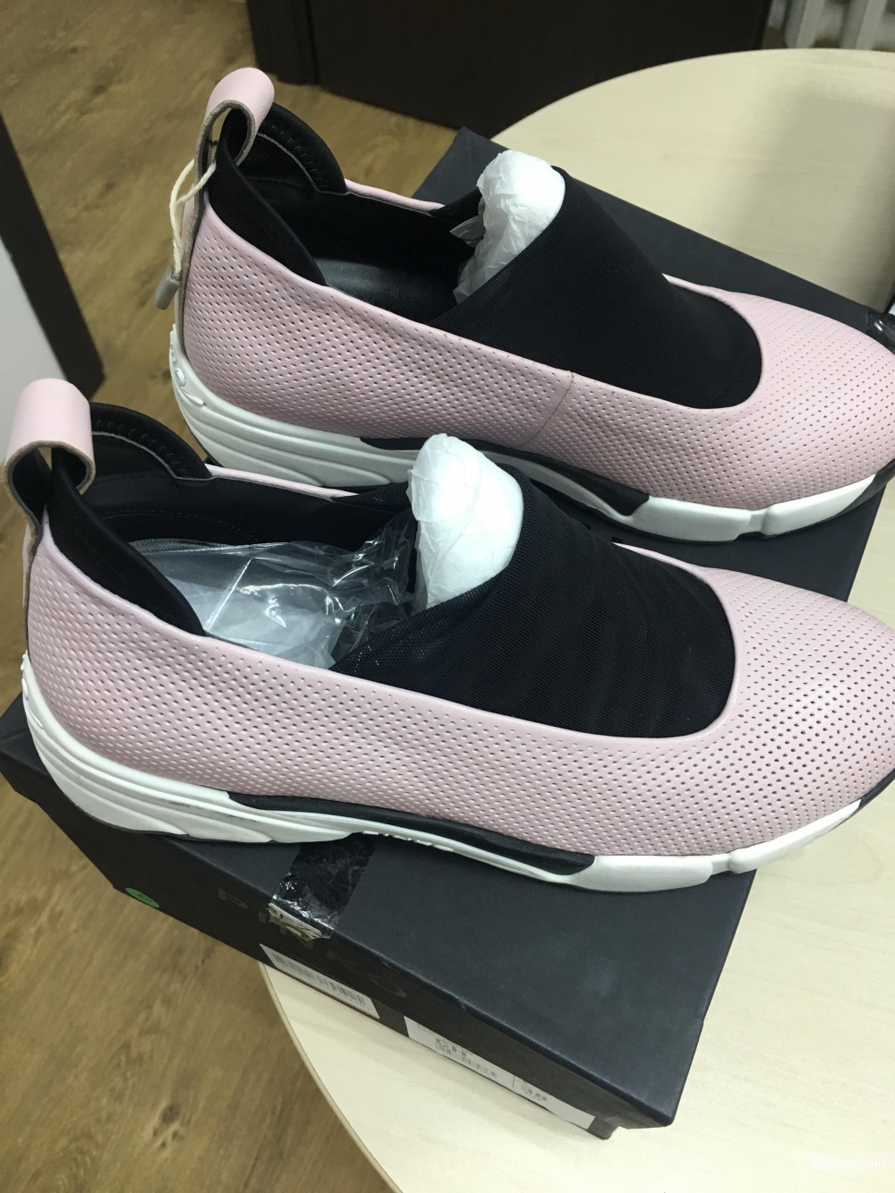 Кроссовки PINKO, 38 размер
