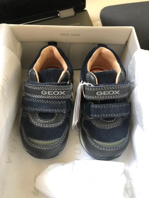 Детские кроссовки, бренд- Geox, размер 19