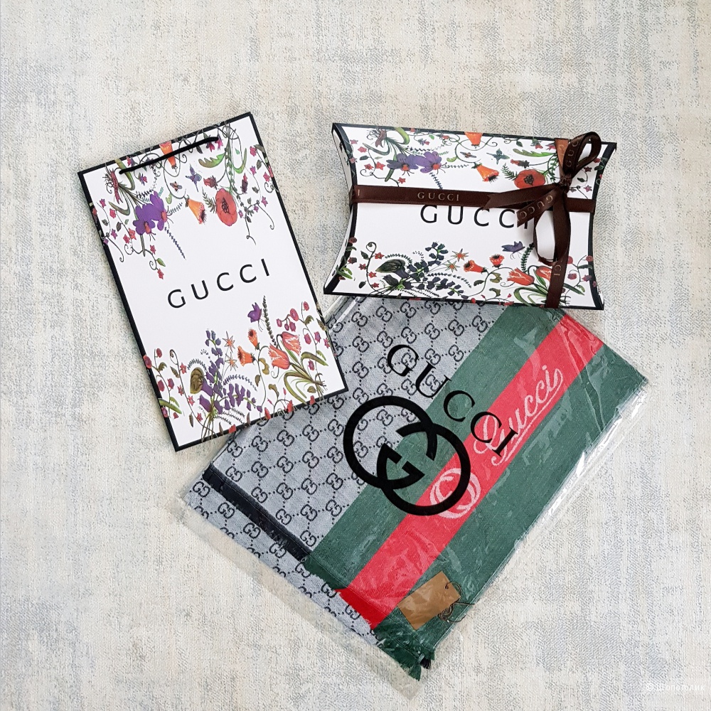 Палантин Gucci