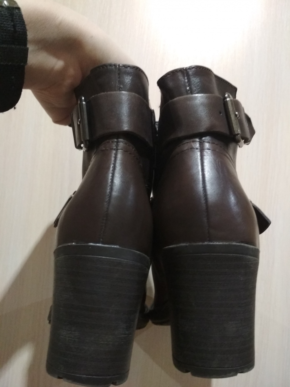 Ботинки Alesya 38