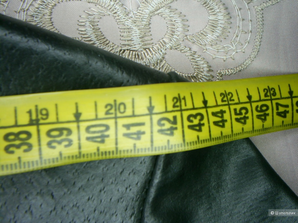 Куртка Genuine Leather р 12 анг. на 46 русс.