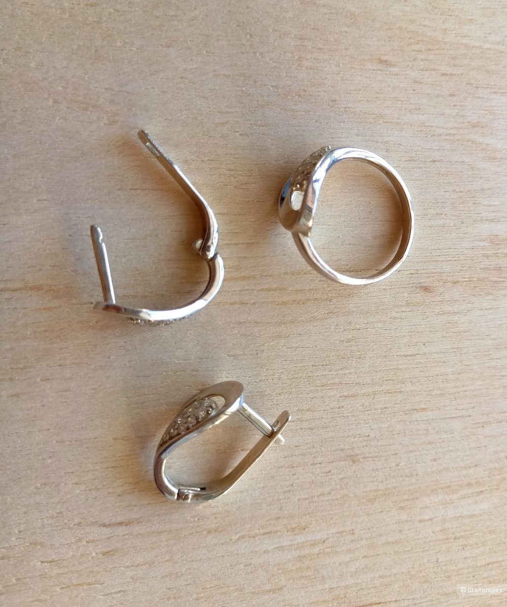 Комплект серебряный серьги и кольцо размер 15