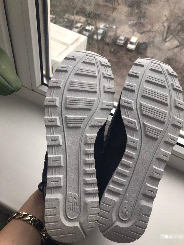 Кроссовки New Balance модель 696, размер 40
