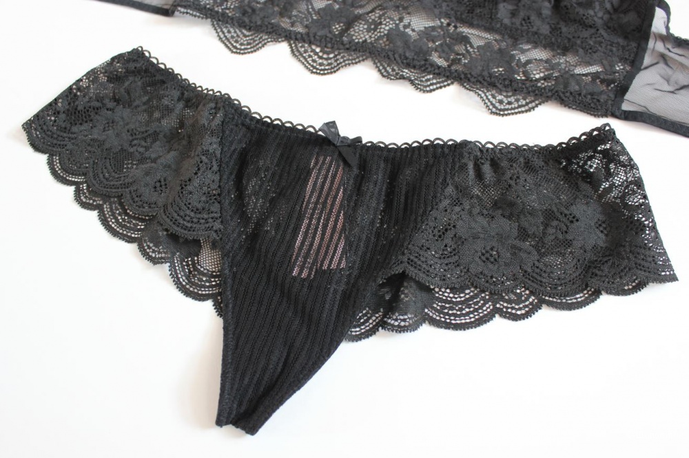Кружевной комплект Victoria's Secret, размер S