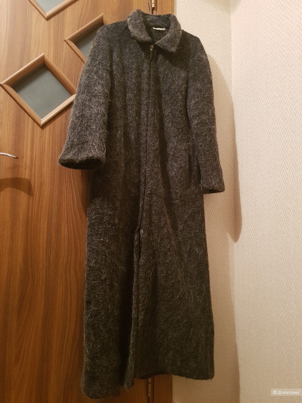 Шерстяное пальто фирмы Marella, размер s.
