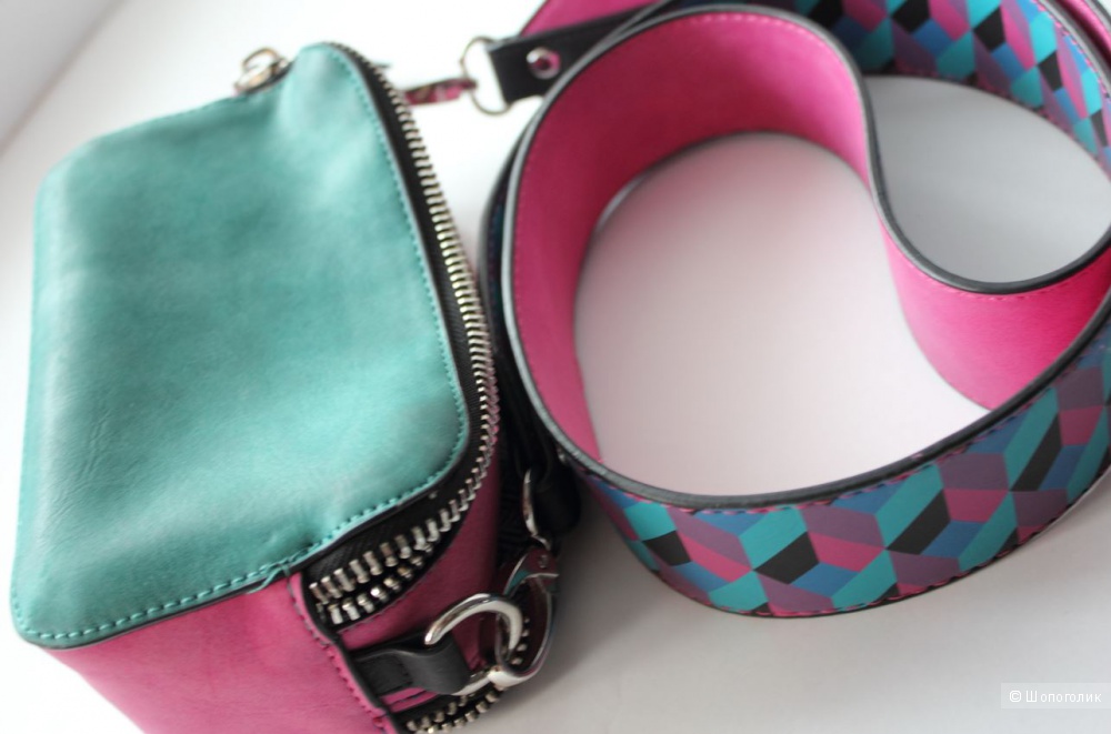 Сумка кроссбоди Steve Madden Bwallace color