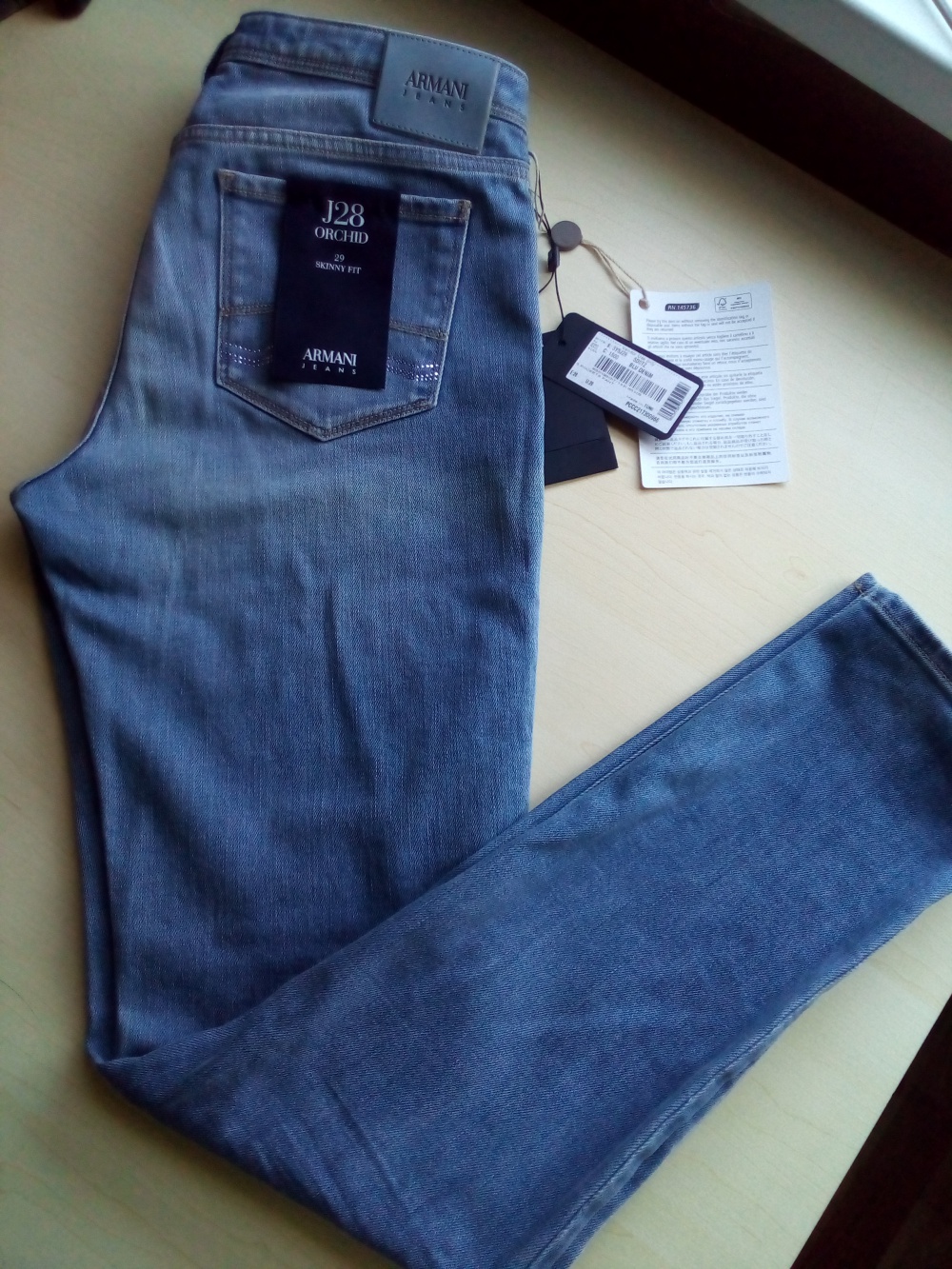 Джинсы ARMANI JEANS р.29(маломерки)