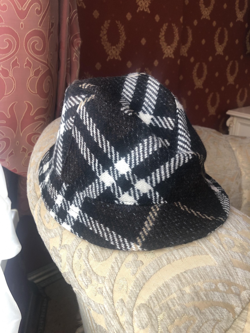 Шляпа Burberry, размер S
