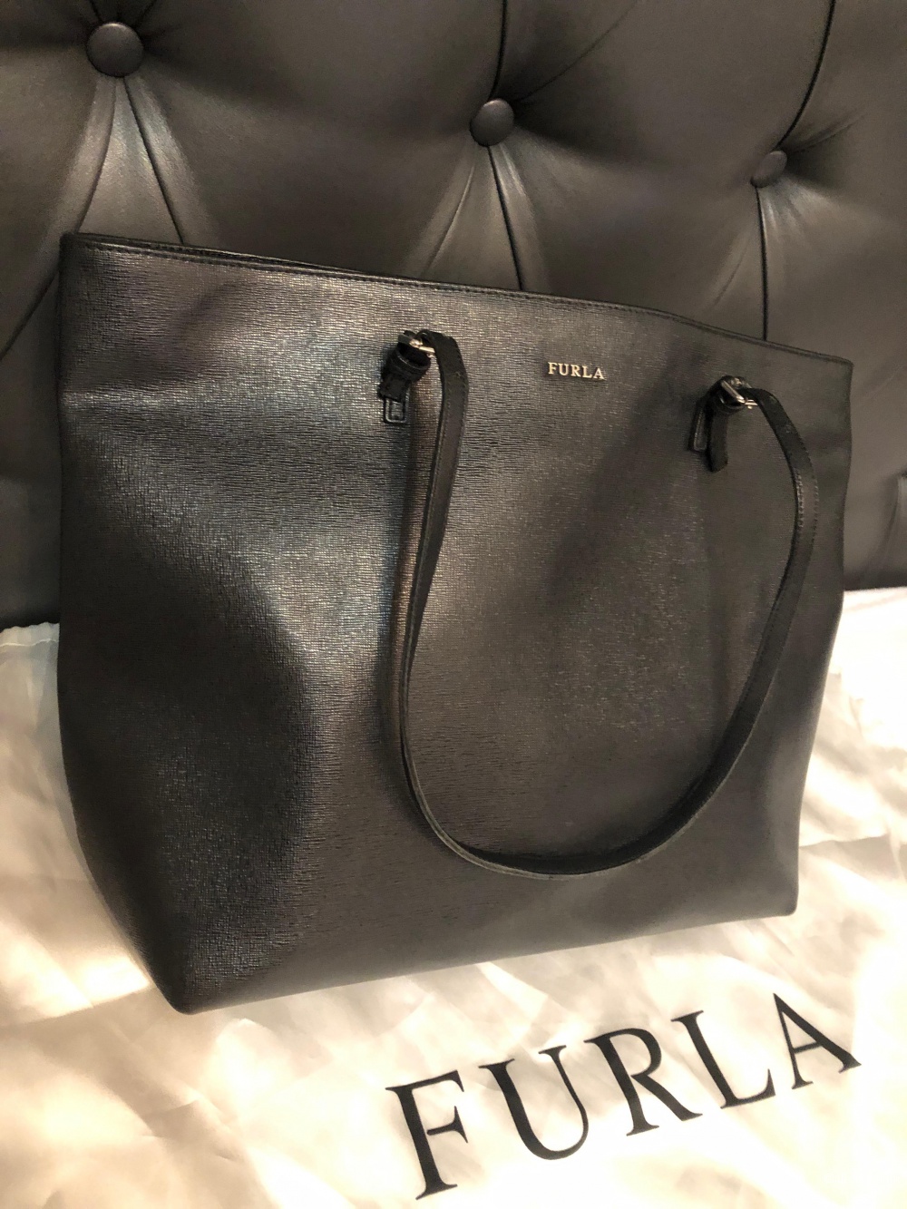 Сумка Furla размер L 43 х 30 см