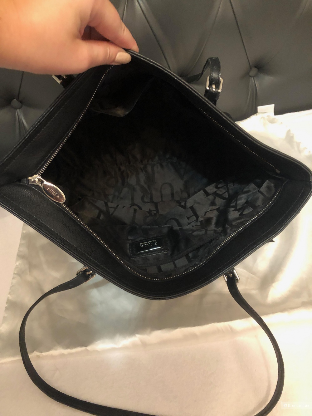 Сумка Furla размер L 43 х 30 см