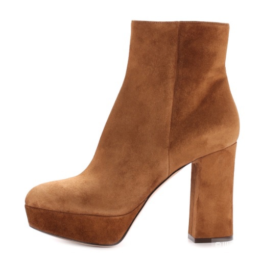 GIANVITO ROSSI Замшевые ботильоны р.39