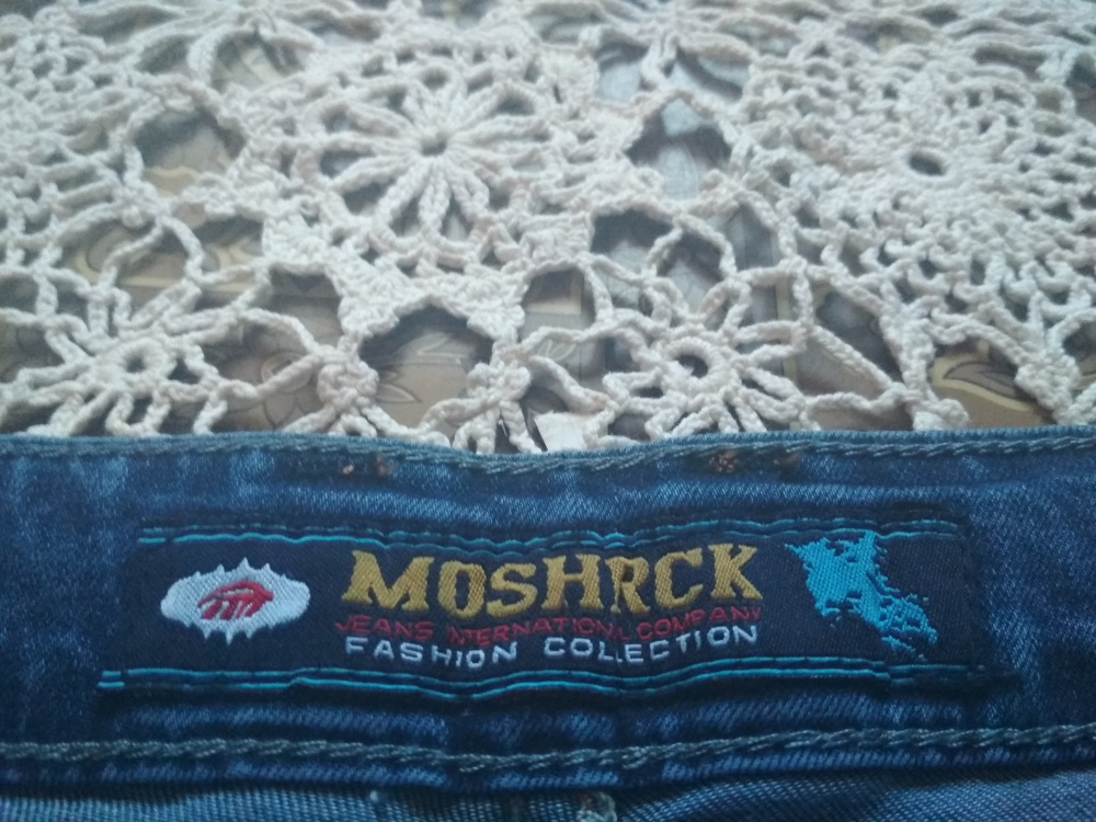 Джинсы Moshrck 36