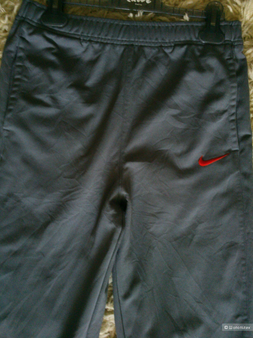 Спортивные брюки Nike Dri-Fit. Размер: 42-44.
