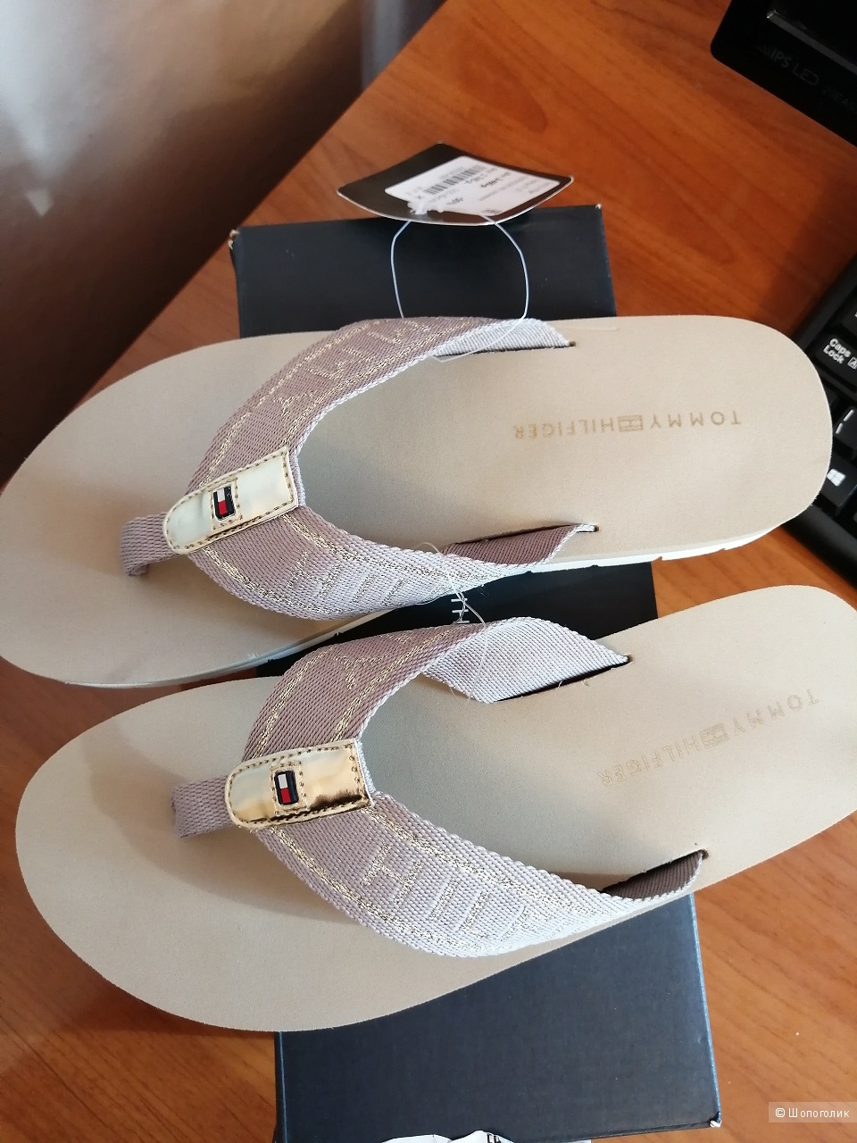 Сланцы TOMMY HILFIGER 36-37 размер