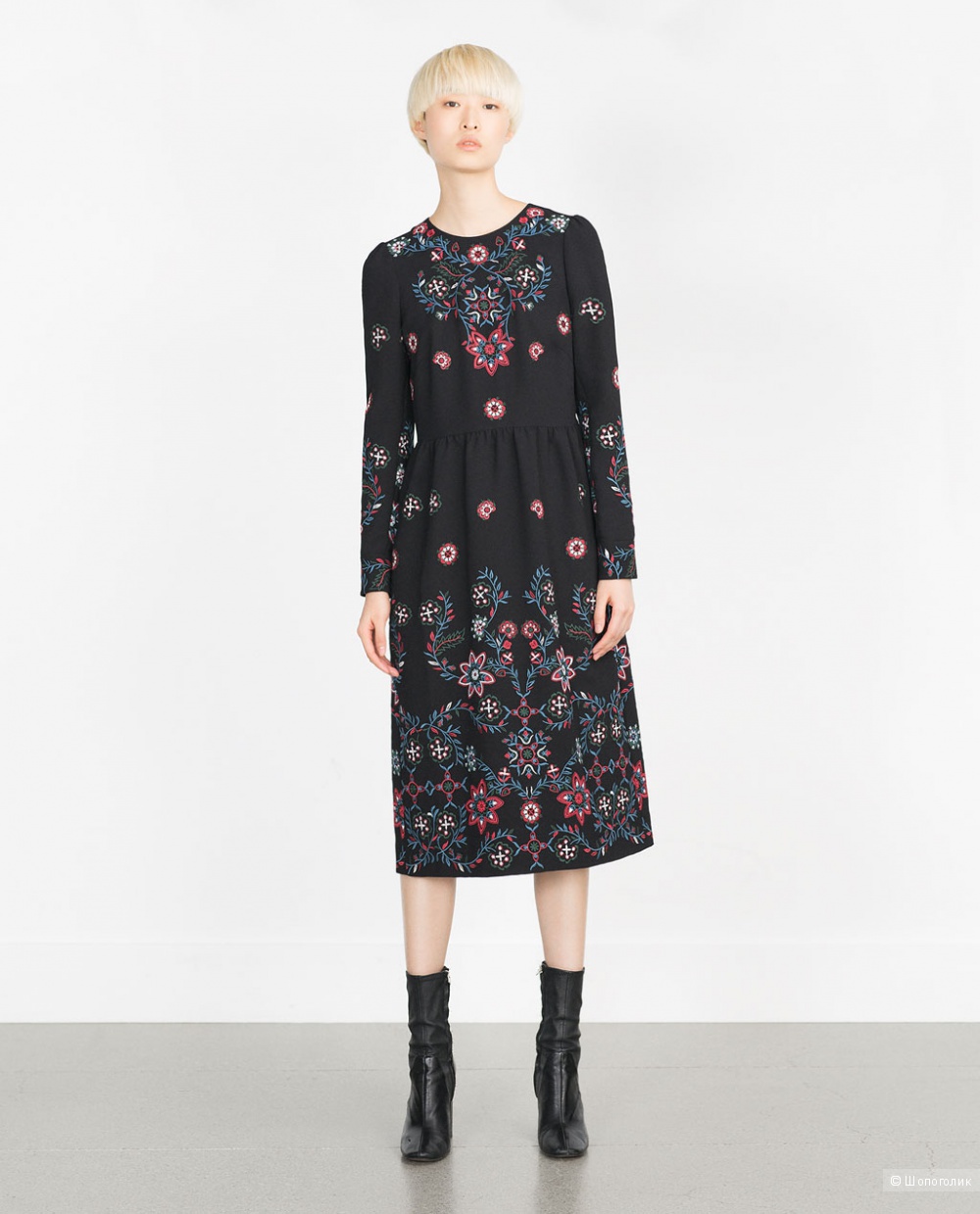 Платье с вышивкой ZARA, xs