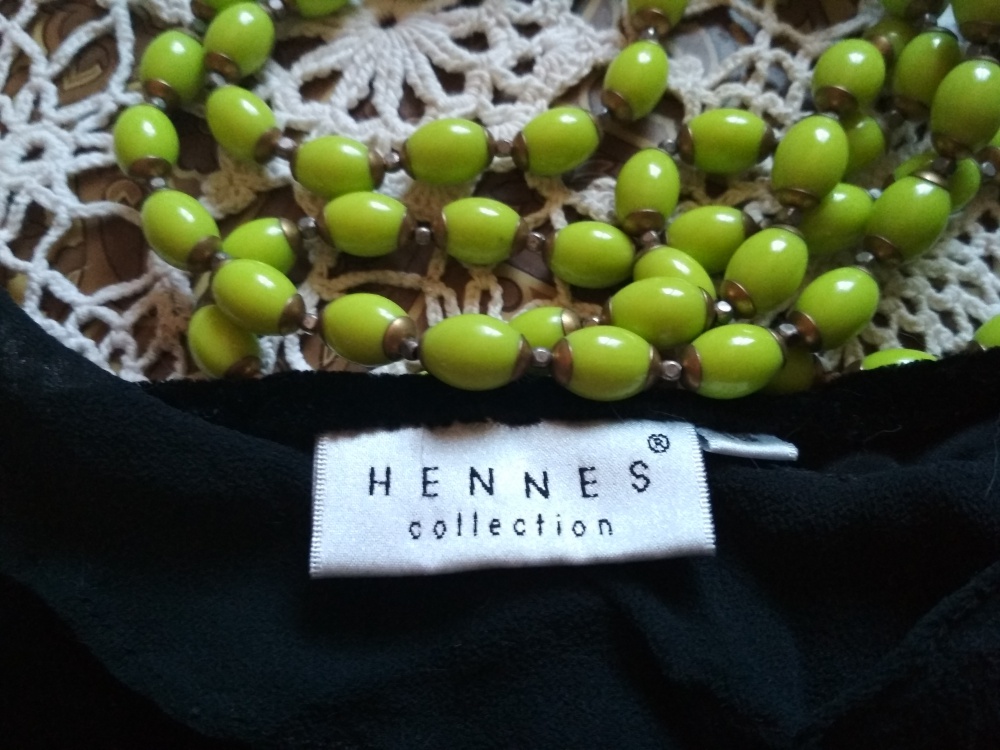 Топ Hennes 46-48