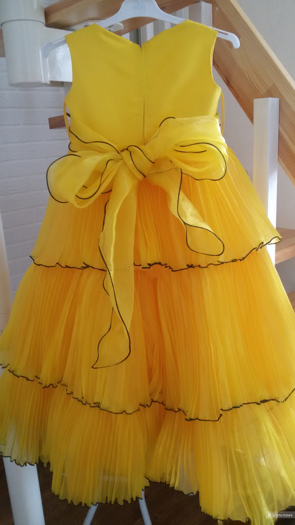 Нарядное платье для девочки р. 128 - 140 см