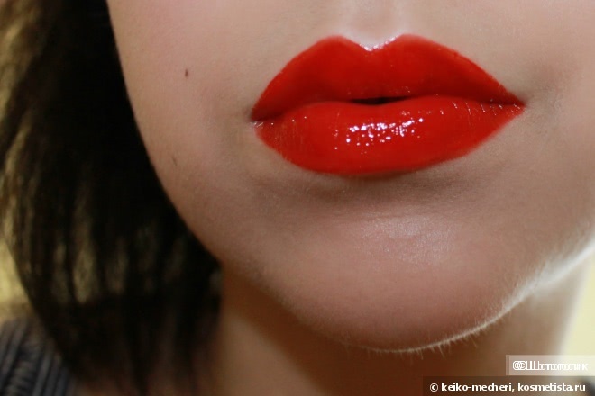 Shiseido Помада-блеск Lacquer Rouge , RD413.