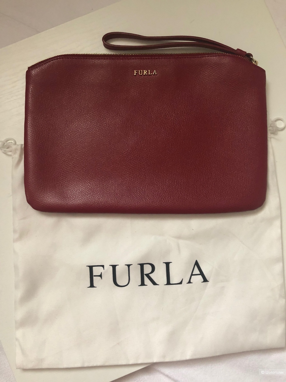 Сумка Furla размер М 27 см х 18 см
