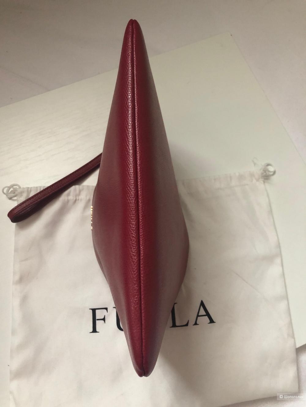 Сумка Furla размер М 27 см х 18 см
