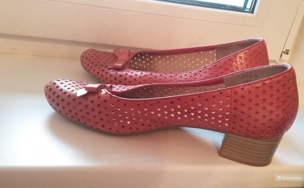 Кожаные туфли Caprice, размер 39