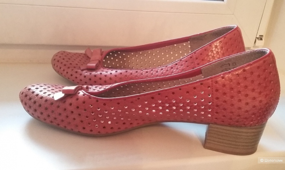 Кожаные туфли Caprice, размер 39