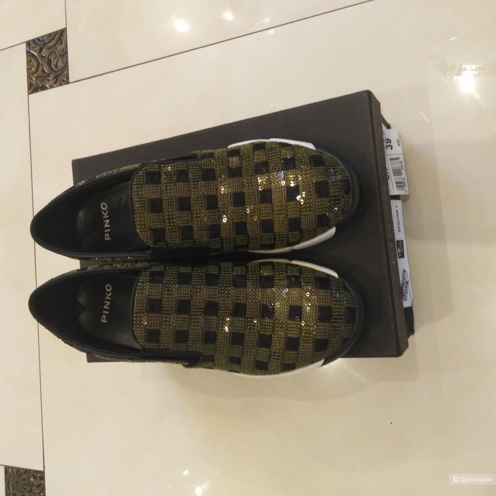 Кроссовки Pinko 39 размер
