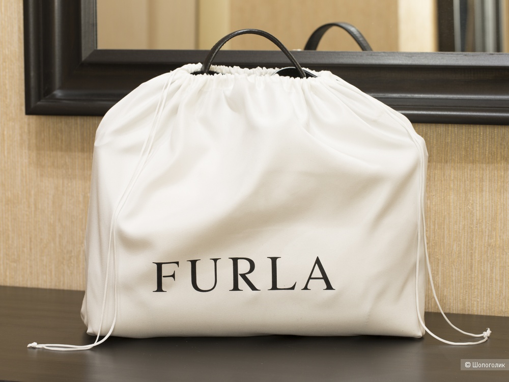 Сумка женская - Furla Piper Lux, medium.