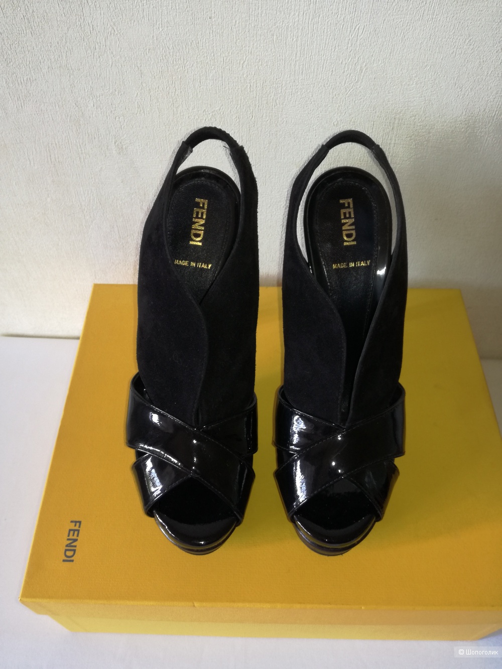 Босоножки Fendi 37 размер
