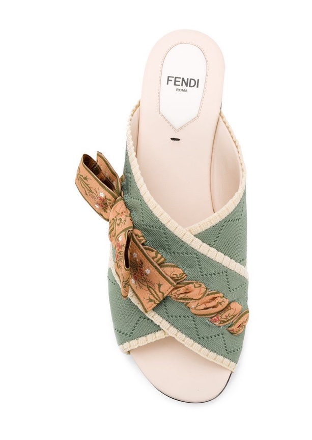 Сандалии Fendi 39,5it