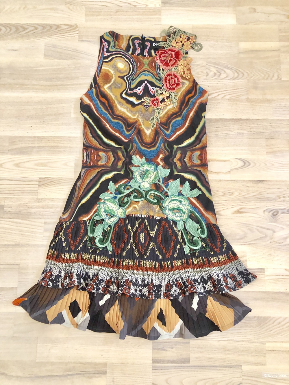 Платье Desigual, размер S.