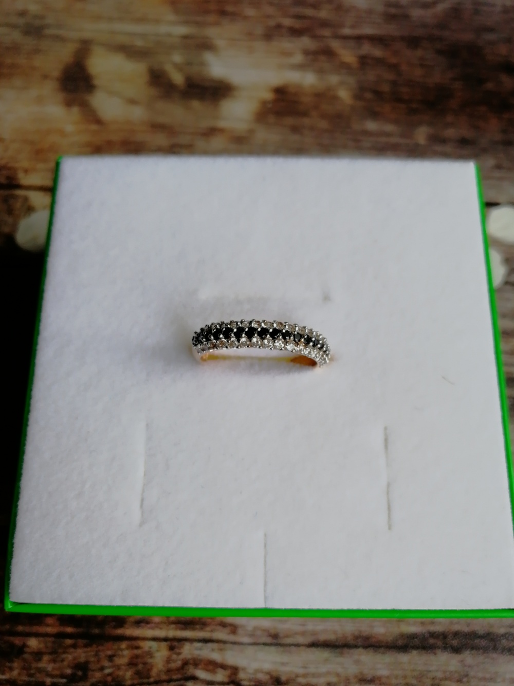 Золотое кольцо с фианитами, 18 размер