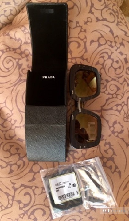 Очки Prada