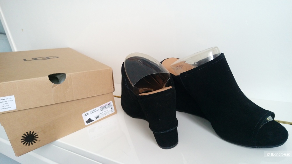 Босоножки новые UGG Australia LIVELY