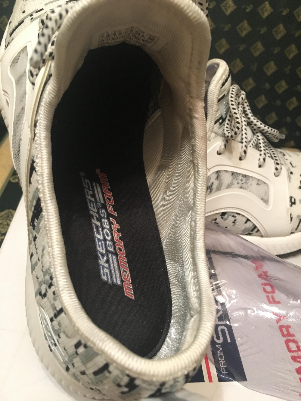 Кроссовки Skechers 37