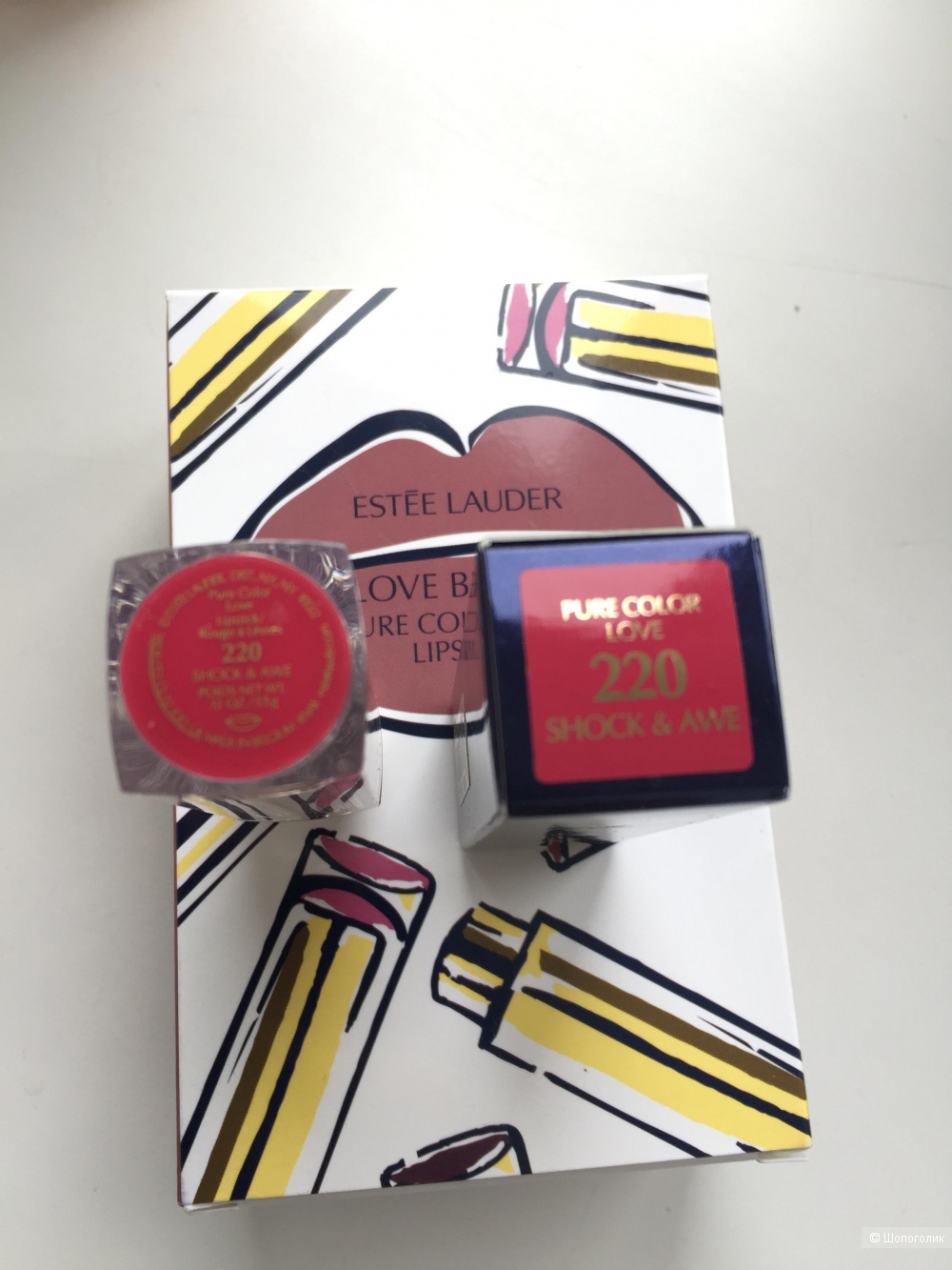 Ультраматовая губная помада Estee Lauder Pure Color Love 220 Shock&Awe