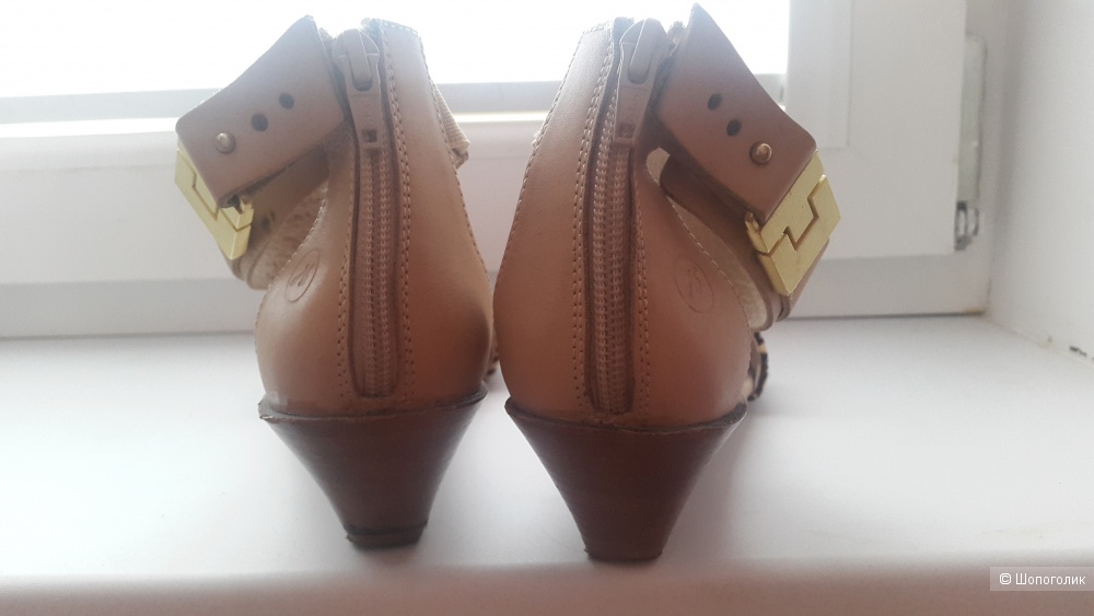 Босоножки Bronx 38 размер