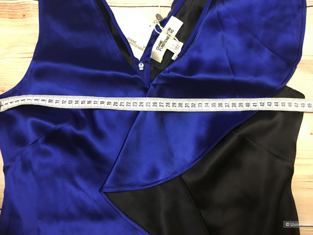 Платье DIANE VON FURSTENBERG, размер 10US, на рос. 46-48