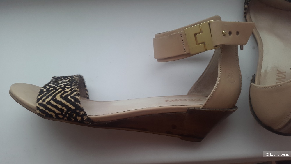 Босоножки Bronx 38 размер