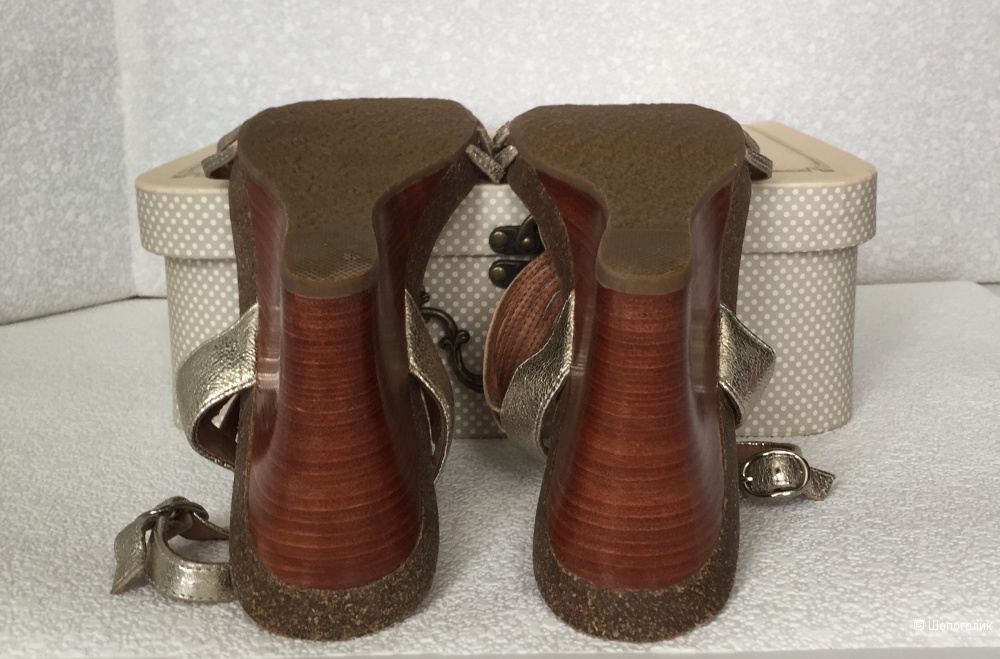 Босоножки Бренд Svetski размер 40