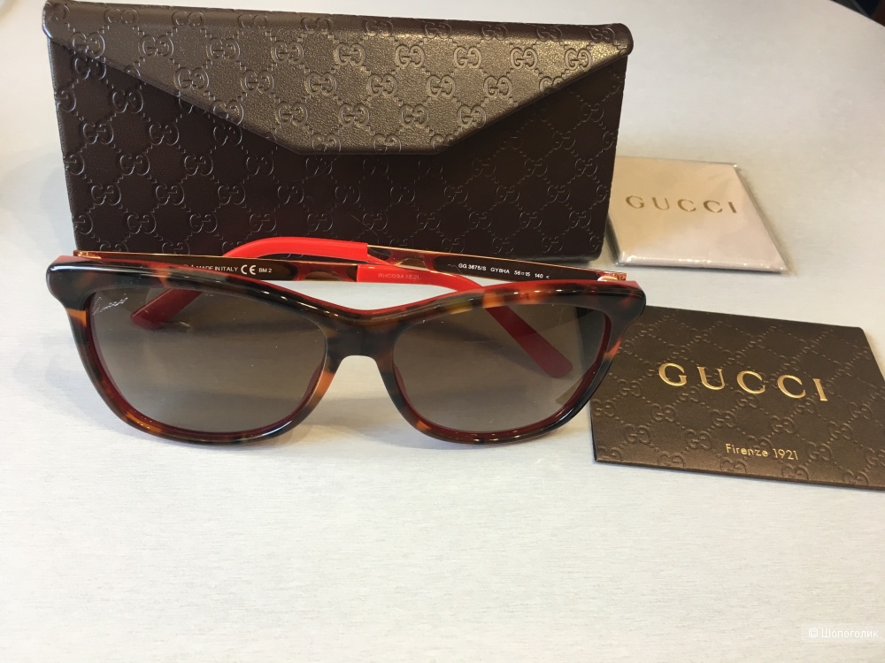 Солнцезащитные очки Gucci, унисекс