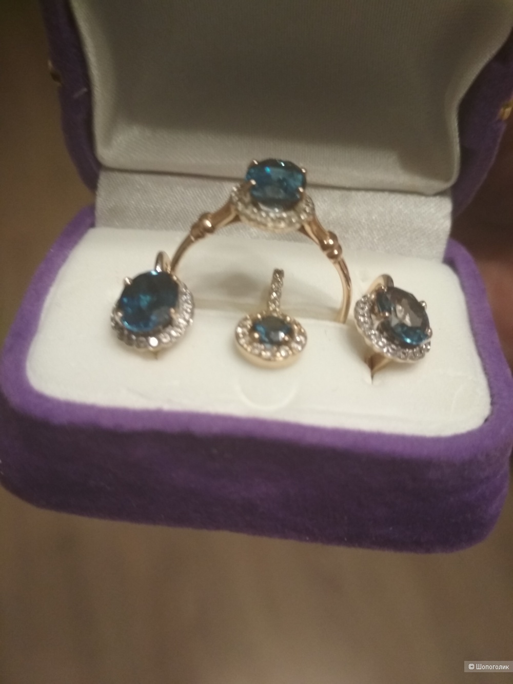 Гарнитур из золота(585проба) с топазом (Лондон) и фианитами р. 18.0