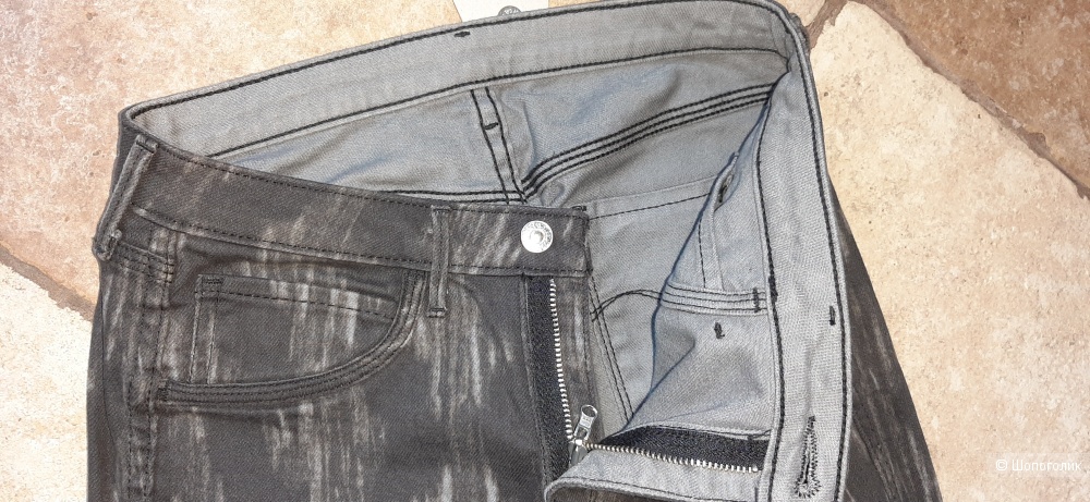 Двустронние джинсы Levis, 27