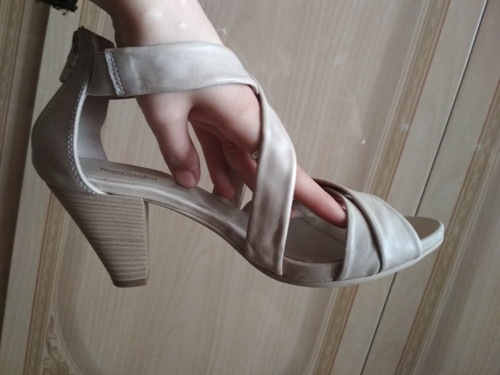 Босоножки Nero Giardini 39